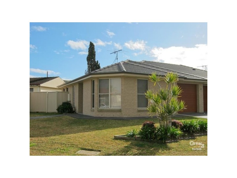 1/2 Spencer Street, Warners Bay NSW 2282