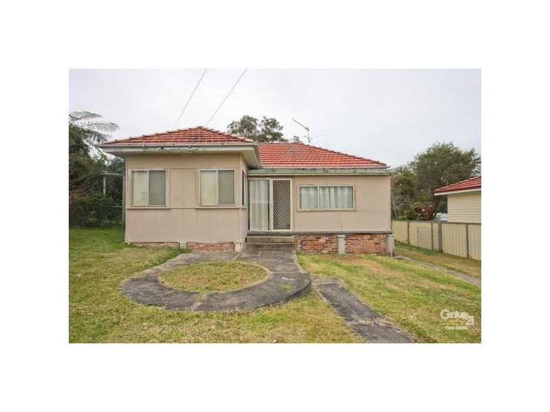 16 Augusta Street, Warners Bay NSW 2282