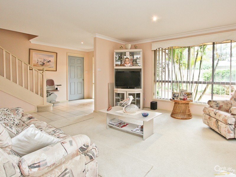 1/32 Boatmans Row, Eleebana NSW 2282