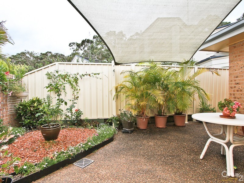 1/32 Boatmans Row, Eleebana NSW 2282