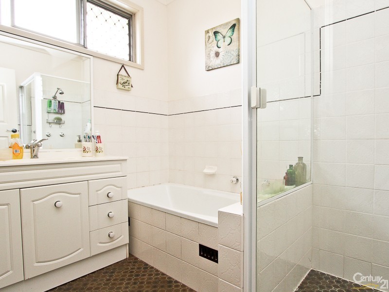 17 Mariner Drive, Eleebana NSW 2282