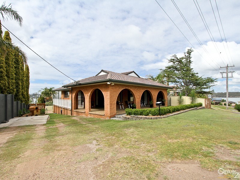 2  Eleebana Road, Eleebana NSW 2282