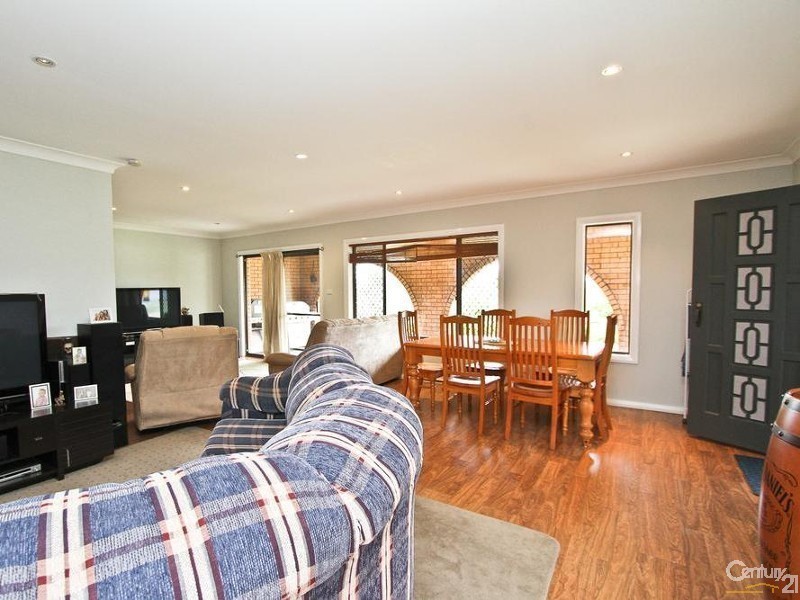 2  Eleebana Road, Eleebana NSW 2282