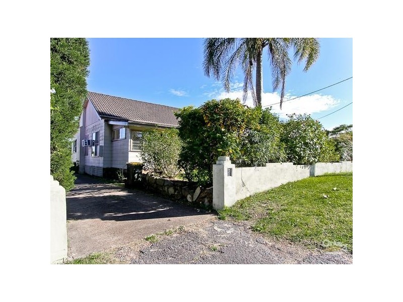 5 Jones Avenue, Warners Bay NSW 2282