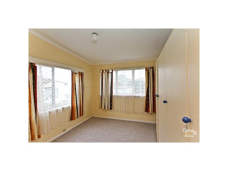 5 Jones Avenue, Warners Bay NSW 2282