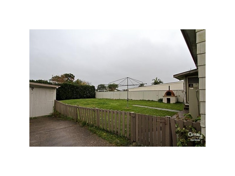 5 Jones Avenue, Warners Bay NSW 2282
