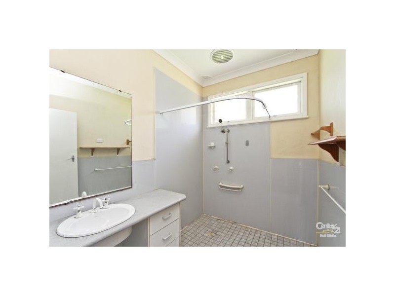 5 Wellings Street, Warners Bay NSW 2282