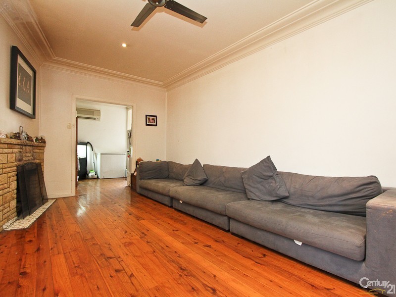 82 Andrew Road, Valentine NSW 2280