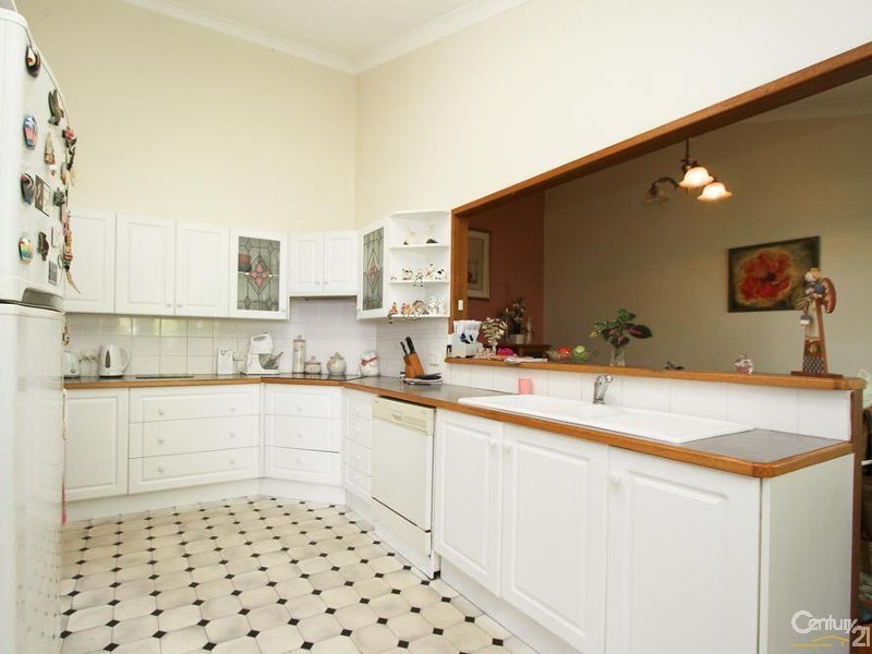 15 Albert Street, Valentine NSW 2280