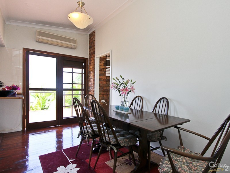 15 Alder Crescent, Gateshead NSW 2290