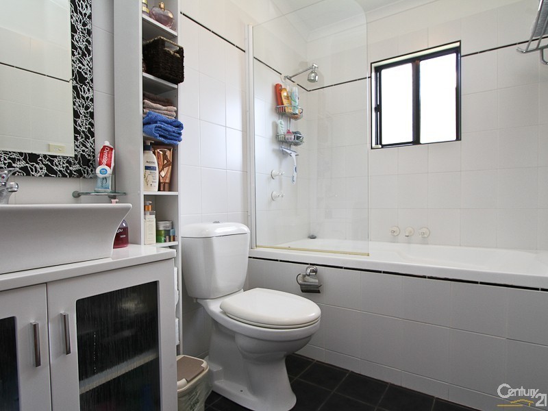 15 Alder Crescent, Gateshead NSW 2290