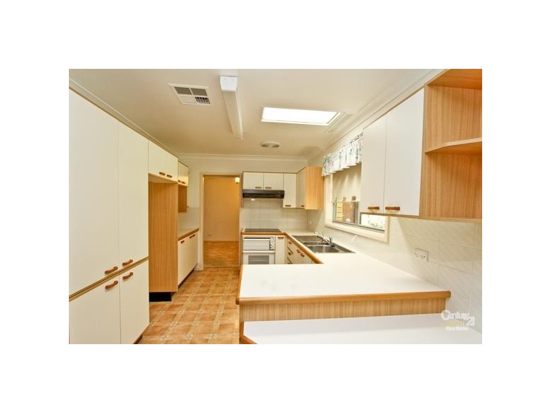 36 Gladgunson Drive, Eleebana NSW 2282