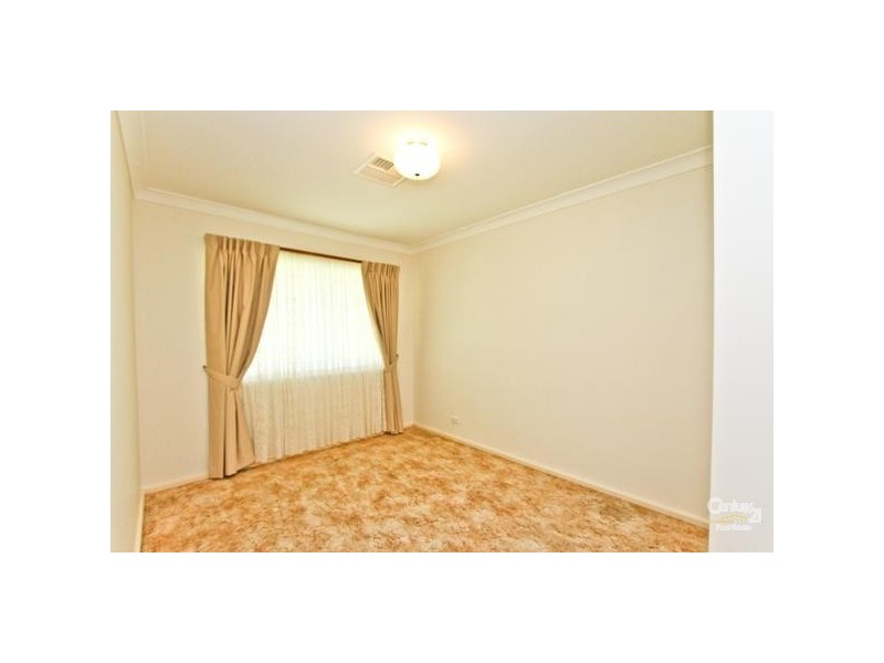 36 Gladgunson Drive, Eleebana NSW 2282