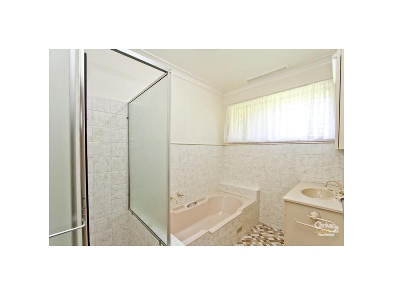 36 Gladgunson Drive, Eleebana NSW 2282