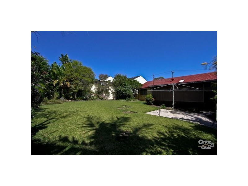 36 Gladgunson Drive, Eleebana NSW 2282