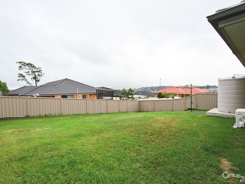 16 Ridgemont Avenue, Cameron Park NSW 2285
