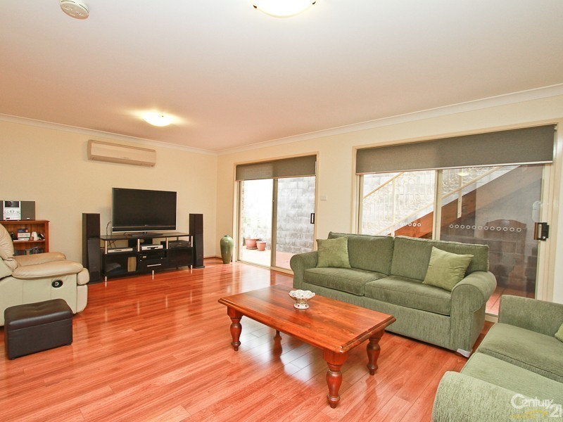 7 Grosvenor Place, Valentine NSW 2280