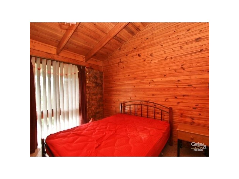 45 Ian Street, Eleebana NSW 2282