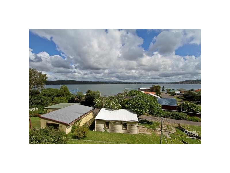 21 Gordon Street, Eleebana NSW 2282