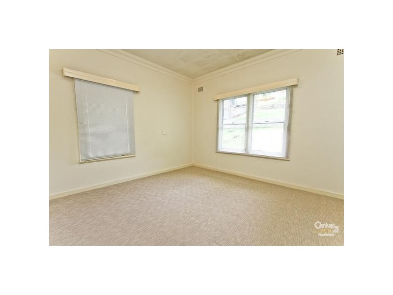 21 Gordon Street, Eleebana NSW 2282