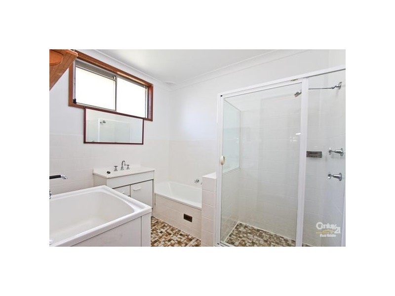 4/32 Yorston Street, Warners Bay NSW 2282