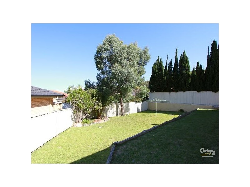 4 Whipbird Way, Valentine NSW 2280