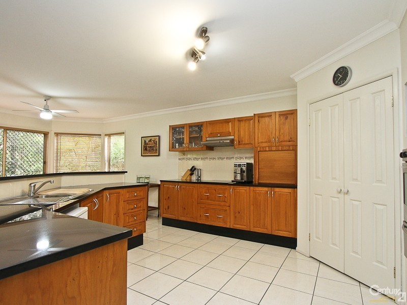 18 Darjamur Close, Tingira Heights NSW 2290