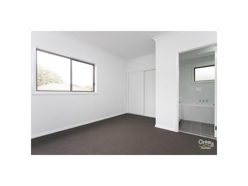 4/8 Bayview Street, Warners Bay NSW 2282