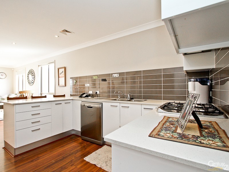 27 The Hill, Valentine NSW 2280