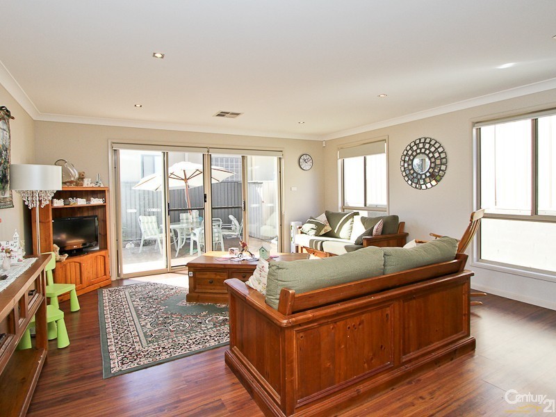 27 The Hill, Valentine NSW 2280