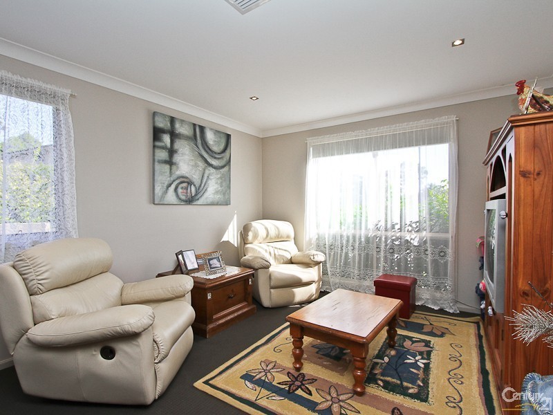 27 The Hill, Valentine NSW 2280