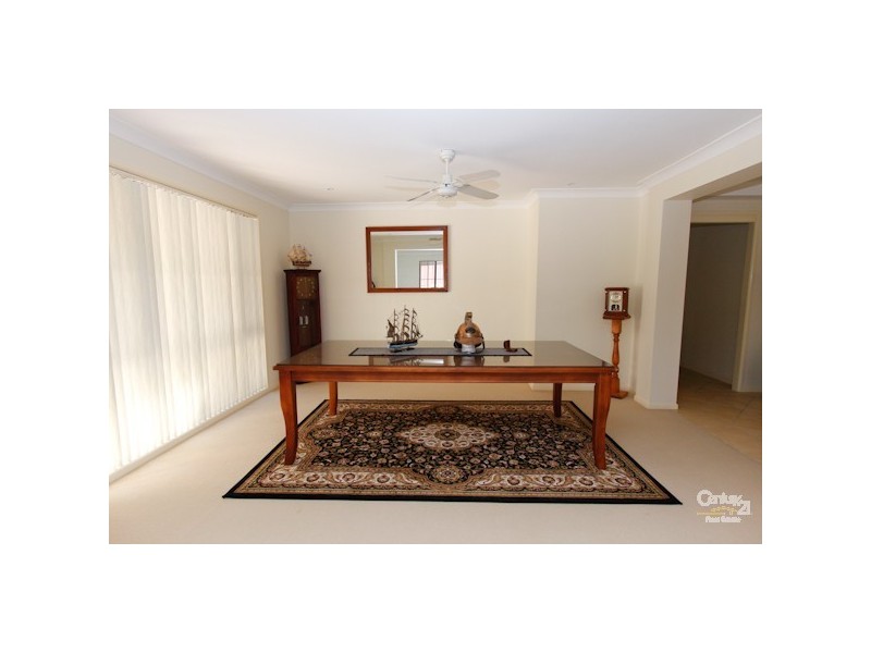17 Halyard, Belmont NSW 2280