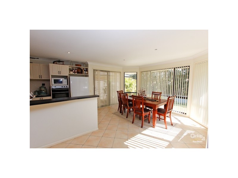 17 Halyard, Belmont NSW 2280