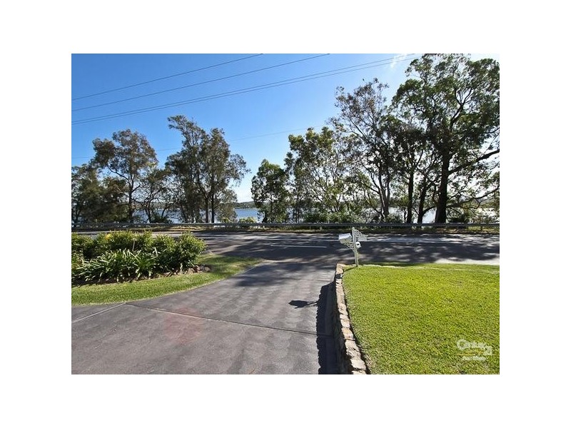 248 The Esplanade, Speers Point NSW 2284