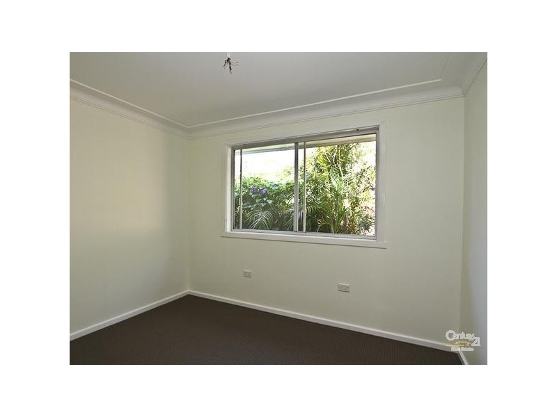 49 ANDREW RD, Valentine NSW 2280