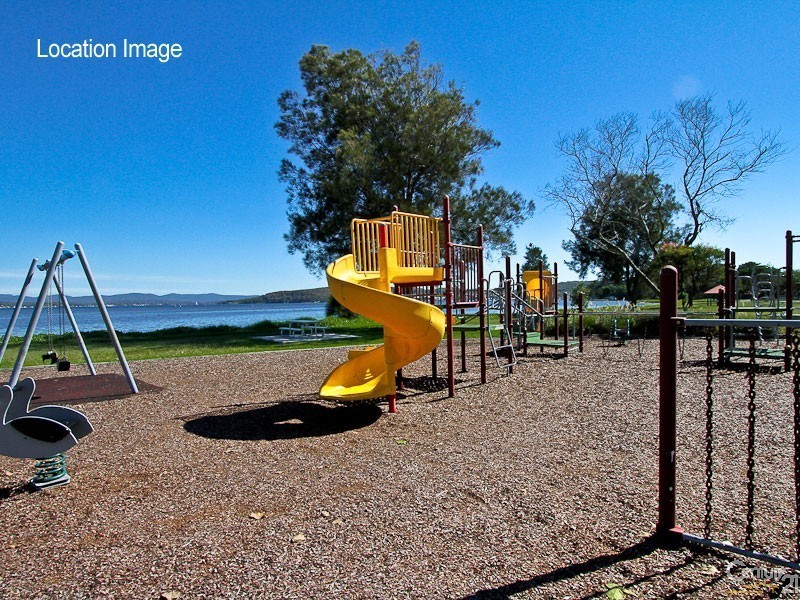 16 Beach Street, Belmont South NSW 2280