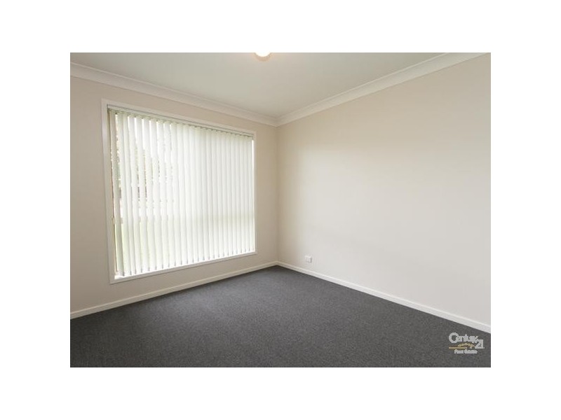16 Peach Street, Cardiff South NSW 2285