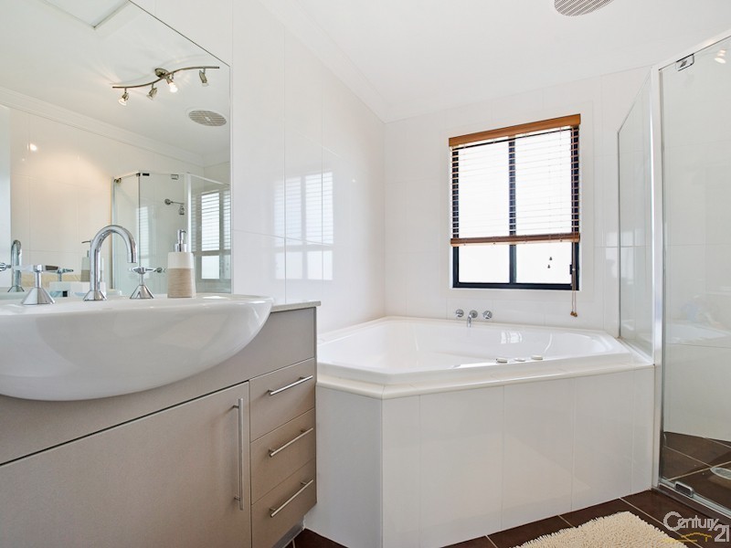 1/36 Albert Street, Warners Bay NSW 2282