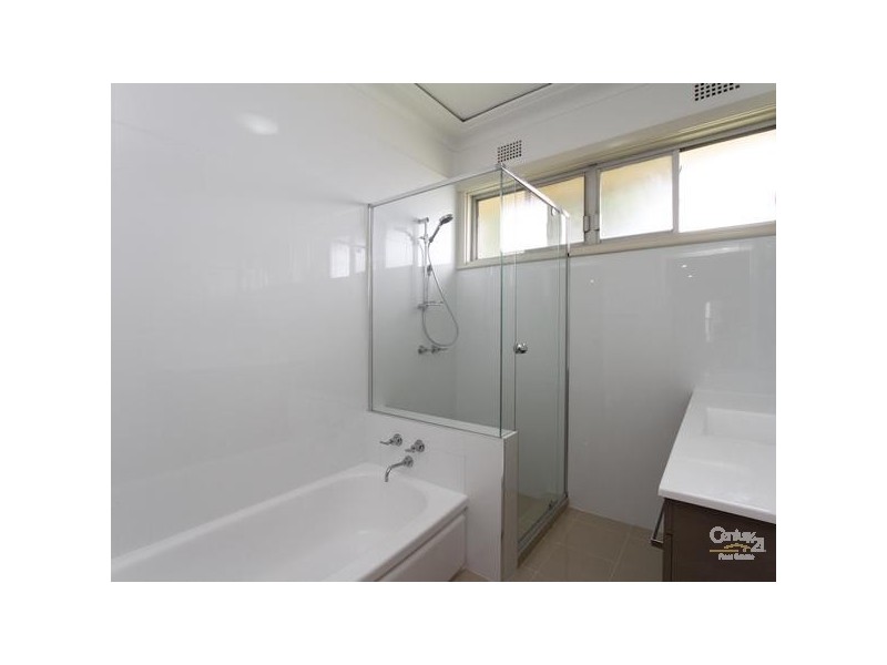 51 Bareki Rd, Eleebana NSW 2282
