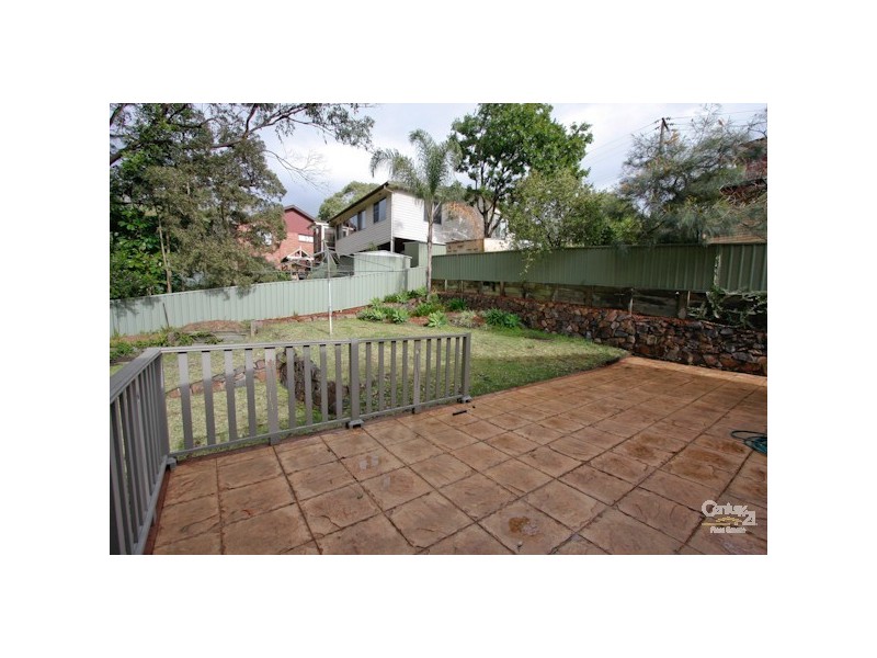 4 Andrew Rd, Valentine NSW 2280