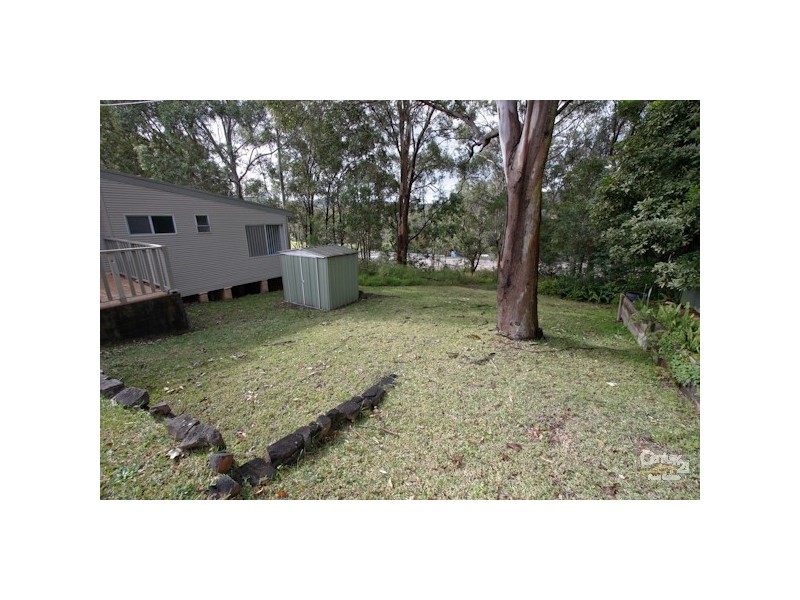 4 Andrew Rd, Valentine NSW 2280