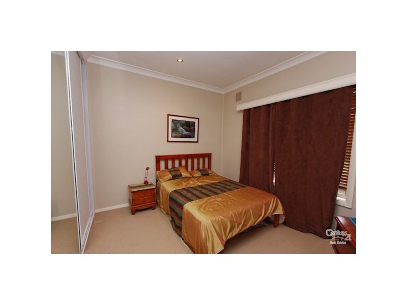 75 Bayview Street, Warners Bay NSW 2282