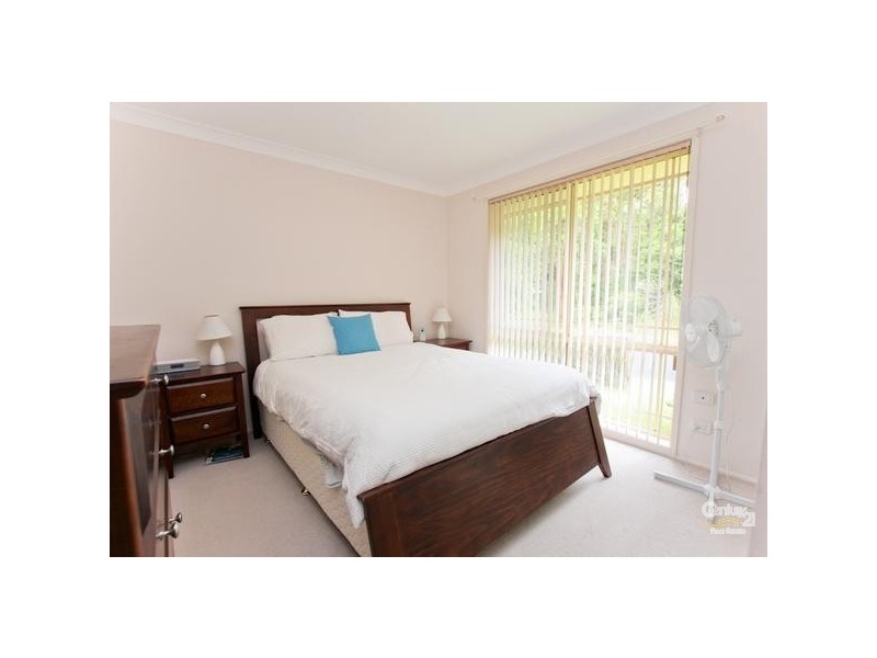 2 Gleeson Crescent, Eleebana NSW 2282