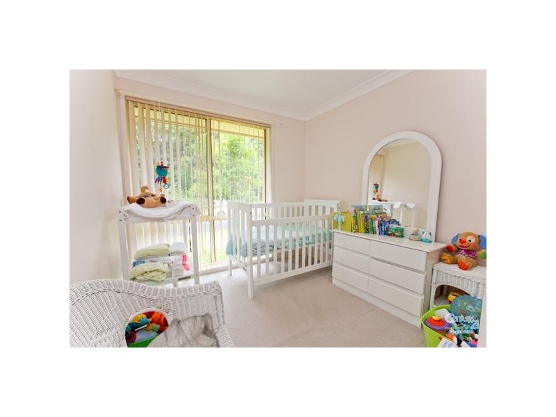 2 Gleeson Crescent, Eleebana NSW 2282
