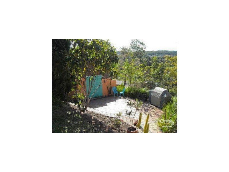 6 Suffolk Drive, Valentine NSW 2280