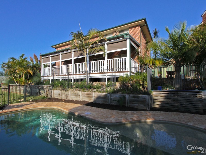 4 Hillview Crescent, Macquarie Hills NSW 2285