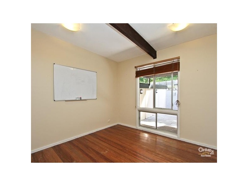 21 Lindsay Ave, Valentine NSW 2280