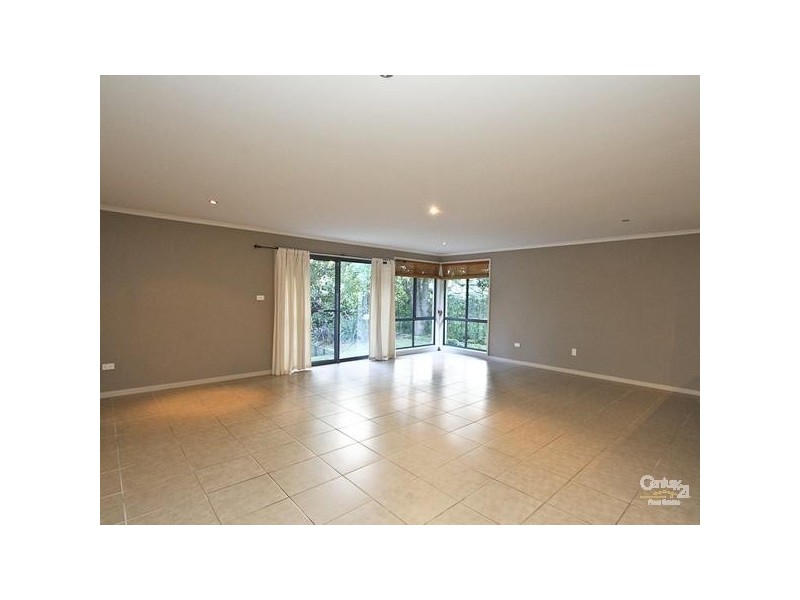 1/1 Keira Close, Valentine NSW 2280