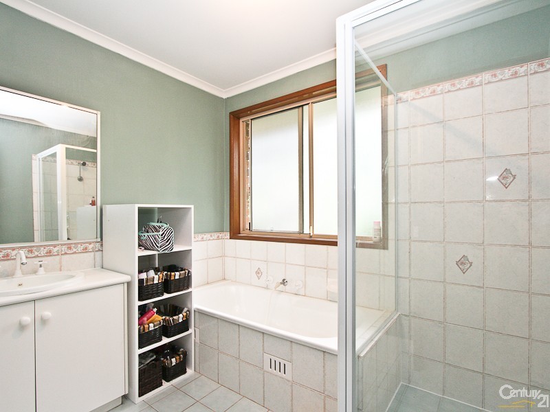 6 Bulwara Place, Bolton Point NSW 2283