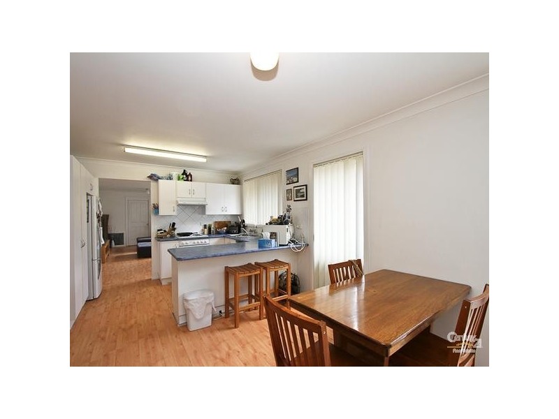 2/156 Medcalf Street, Warners Bay NSW 2282